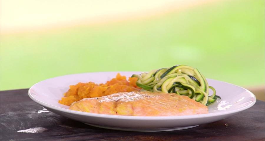 Saumon à la moutarde et à la cassonade