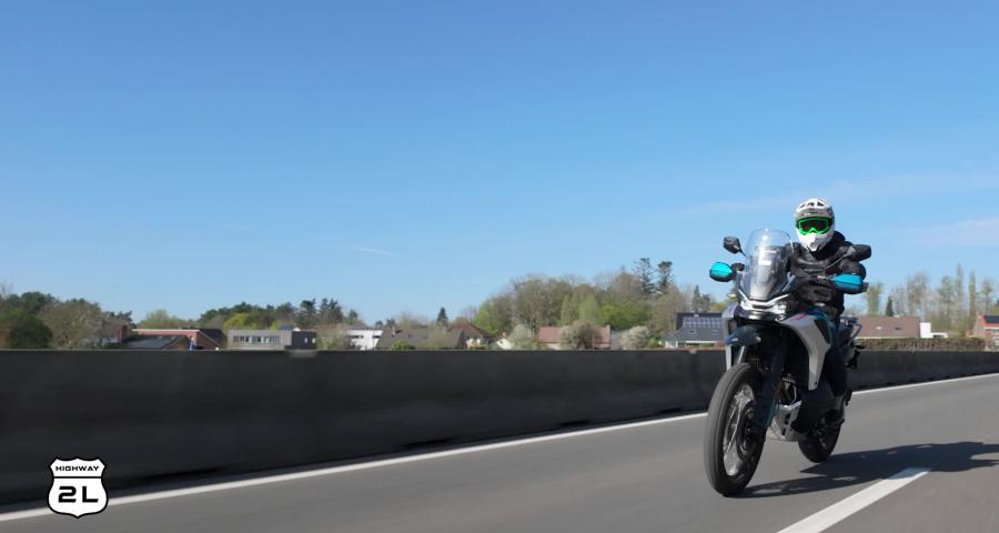 Highway 2L - Assurance moto et vacances