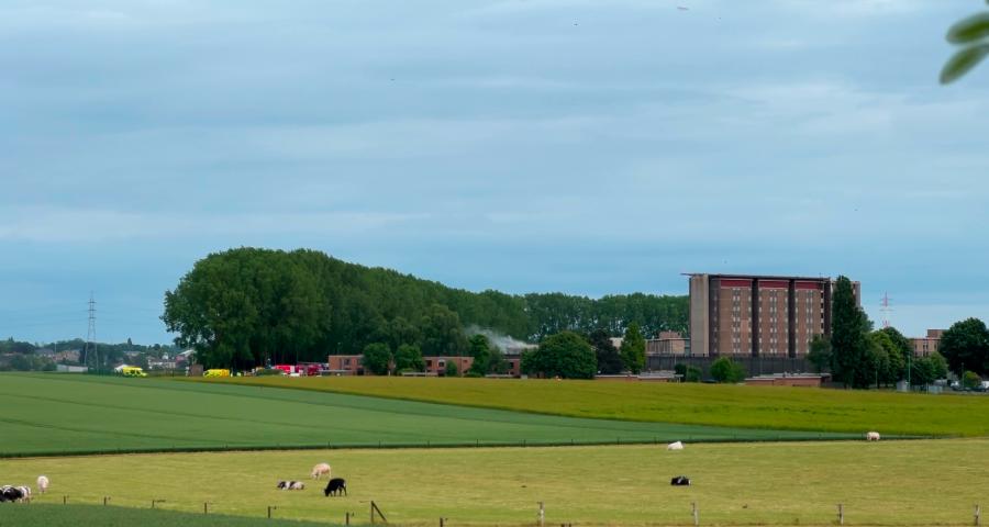 Incendie à Lantin: une délégation ministérielle sur les lieux