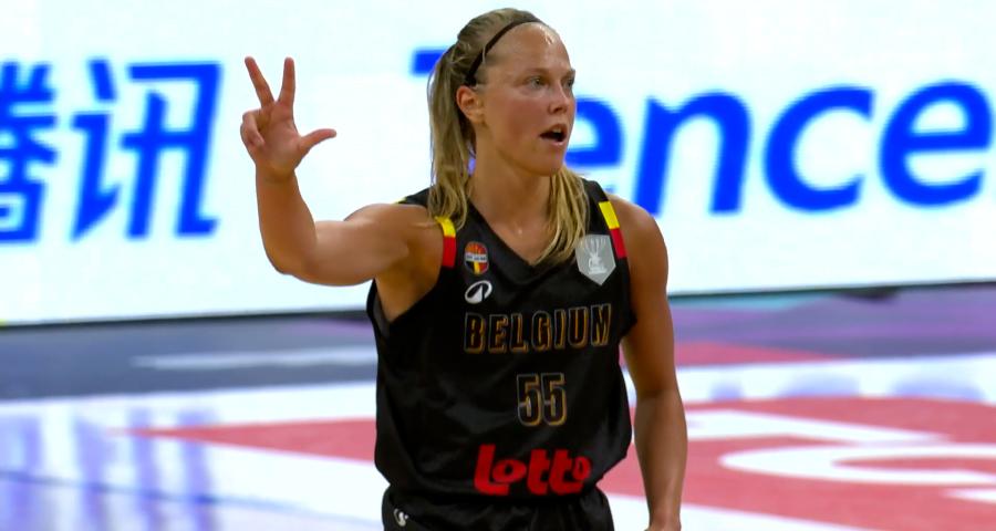 Julie Allemand, championne d'Europe avec les Cats : "C'est incroyable, on vit un rêve"