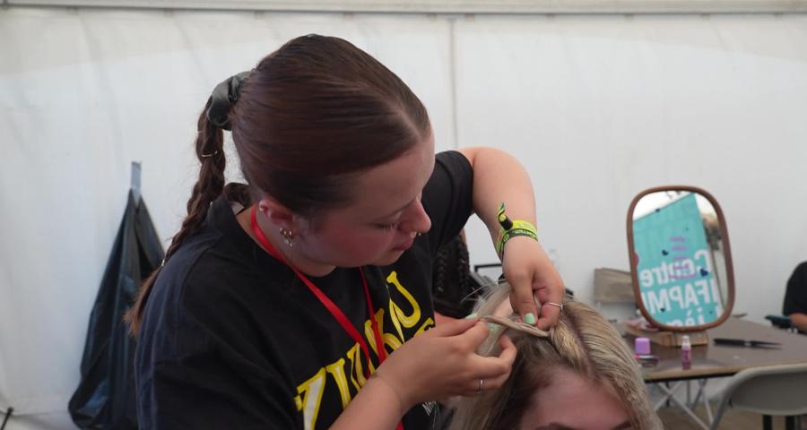Les Ardentes, stage grandeur nature pour des étudiants