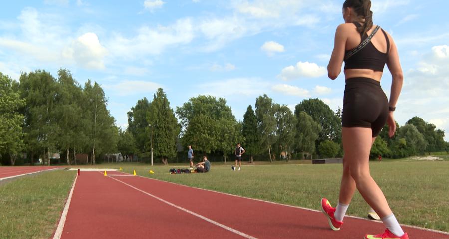 Ilona Masson, à un triple saut des Mondiaux d'athlétisme