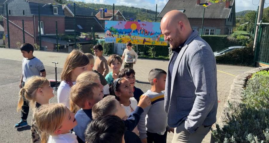 Une rencontre avec le scientifique Arnaud Stiepen pour les élèves de l'école de Hamoir