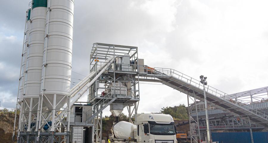 Drame chez Ecodream à Hermalle-sous-Huy : un ouvrier meurt après une chute de trois mètres