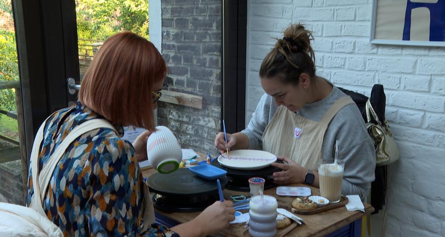 Biscuit Café: un café céramique a ouvert ses portes à Liège