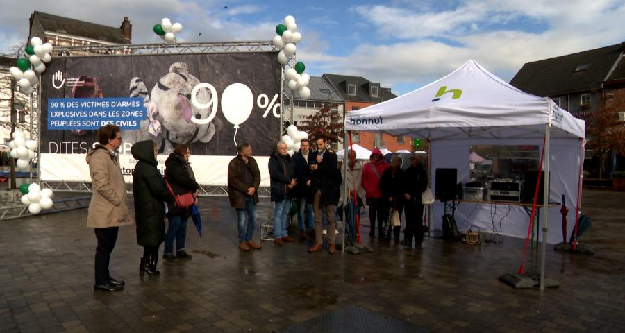 Hannut: Action de sensibilisation de Handicap International