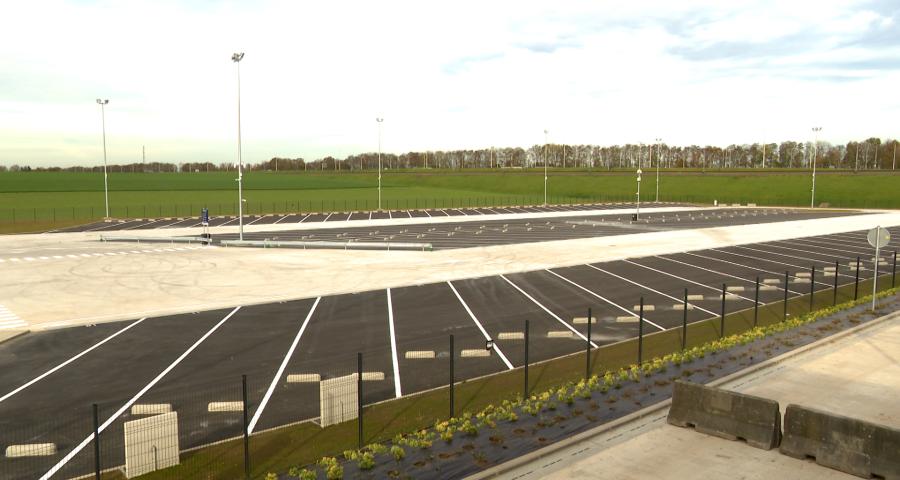 Nouveau parking pour poids-lourds hyper sécurisé