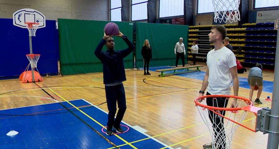 Les Maisons de Jeunes en contact avec le monde du handicap à travers le sport