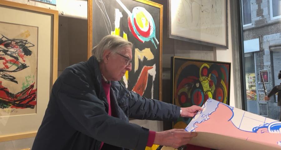 Un octogénaire met ses diverses collections en vente