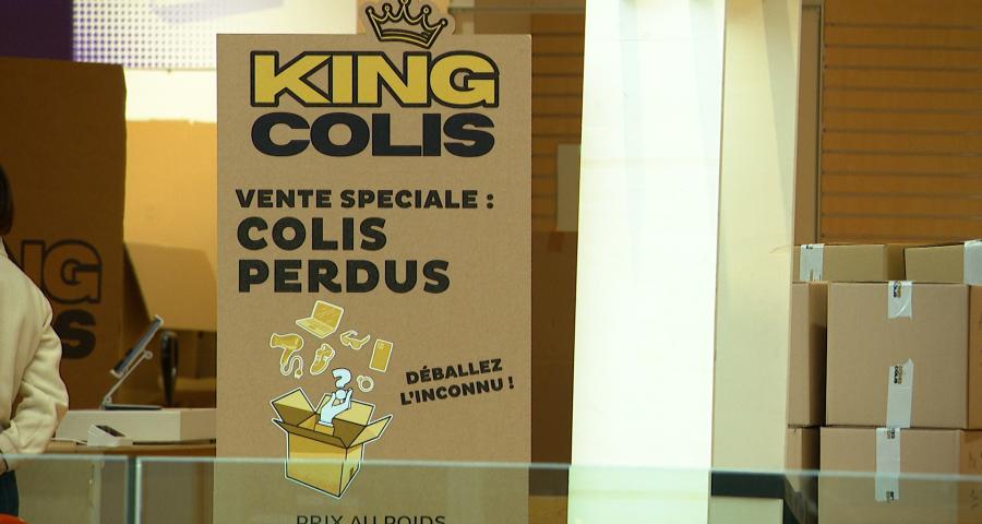 Vente de colis perdus à la Médiacité
