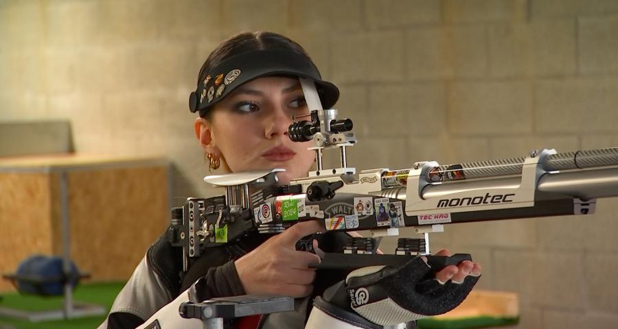 Rachel Navez : Une trajectoire express vers l'élite du tir à air comprimé