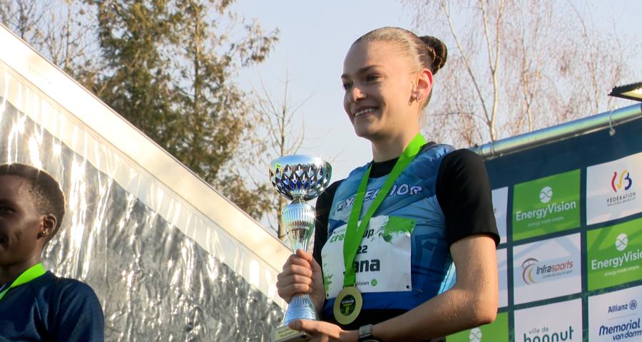 Cross de Hannut: Jana Van Lent pour l'histoire et succès ensoleillé