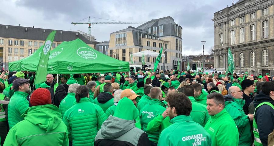 Journée de grève contre le gouvernement Arizona