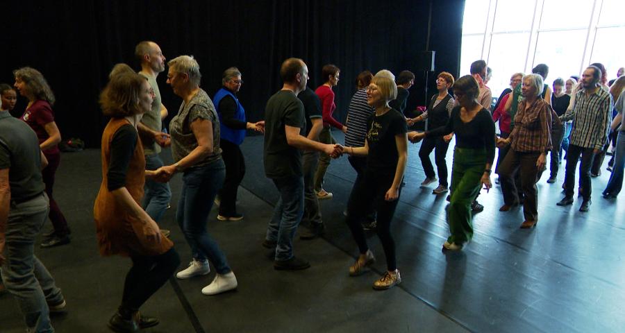 Du folklore au dancefloor : les danses wallonnes en mouvement