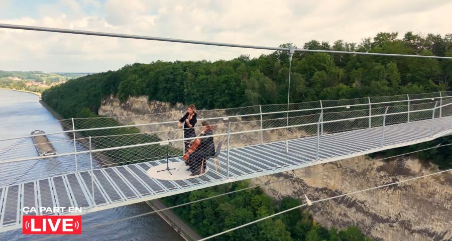 Elena Lavrenova & Nancy Tormo Sanchez au Fort d'Eben-Emael (Passerelle de Caster)