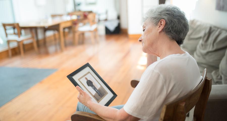 Recherche ULiège : le sommeil comme marqueur précoce d'Alzheimer ?