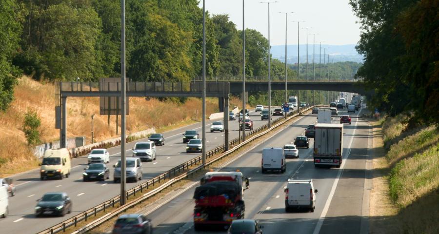 Chantier E40/A3: reconstruction de l'autoroute entre Vottem et les Hauts-Sarts en direction d'Aix
