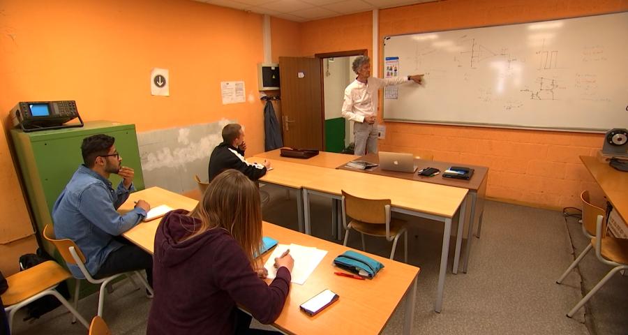 Les inscriptions dans l'enseignement pour adultes explosent