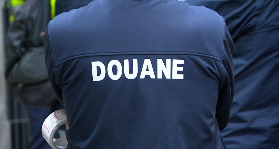 Visite du ministre Clarinval aux douanes de Liège Airport