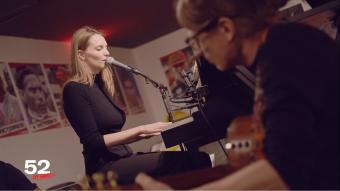 Alma Laloy au Musée du Circuit